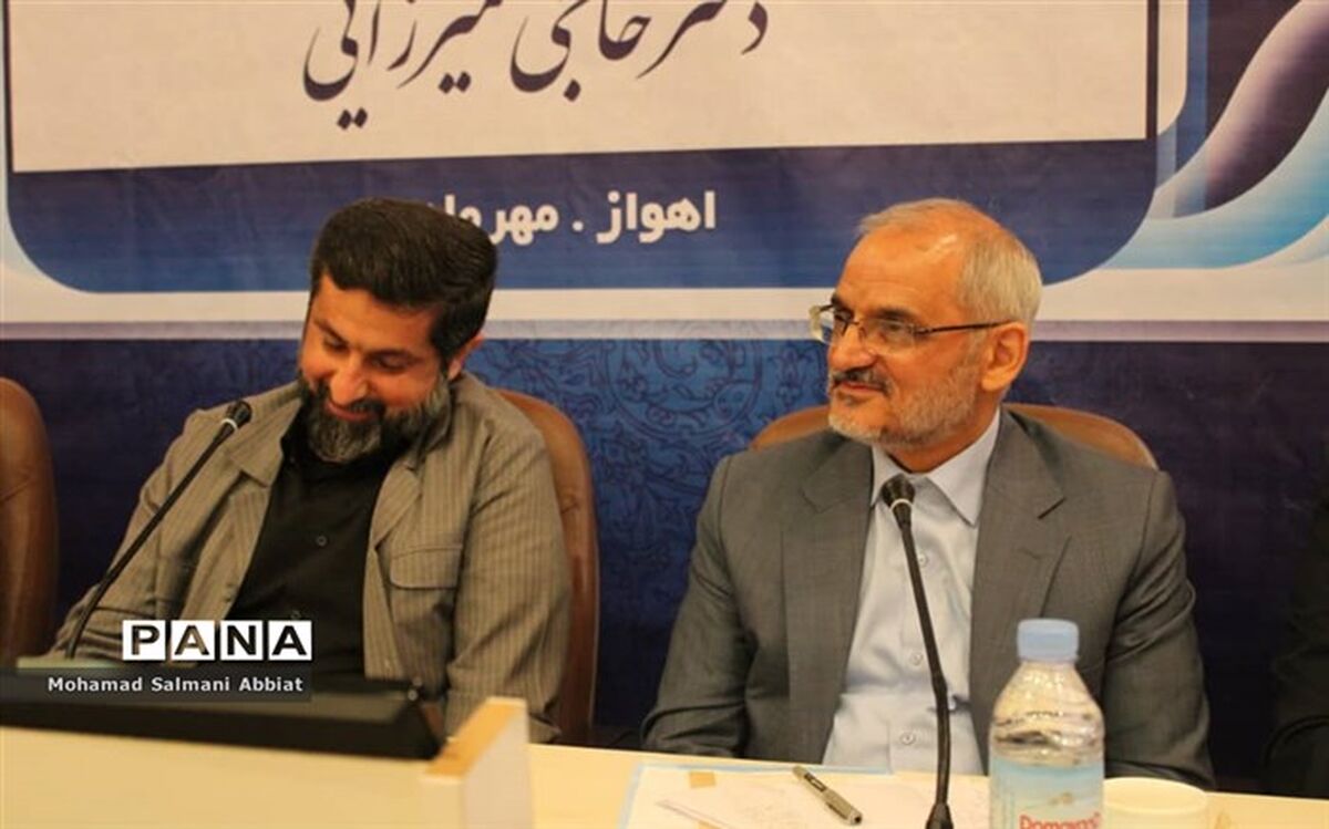 حاجی میرزایی:‌ دولت تصمیم گرفته ظرف 2 ماه آینده وضع نیروی انسانی آموزش و پرورش  را تعیین تکلیف کند