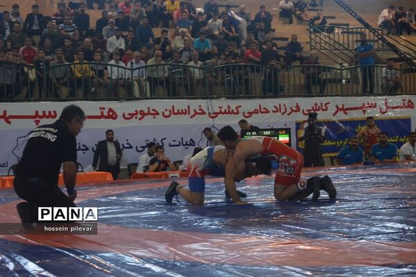 برگزاری مسابقات کشتی کشوری در استان خراسان جنوبی شهرستان بیرجند