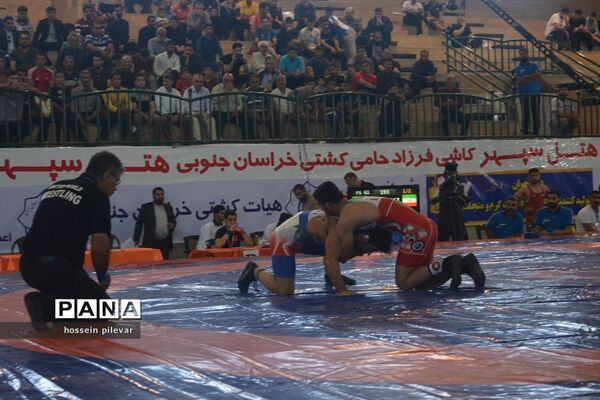 برگزاری مسابقات کشتی کشوری در استان خراسان جنوبی شهرستان بیرجند