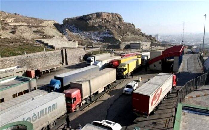 افزایش ۷۱ درصدی ارزش ریالی واردات از گمرک بازرگان