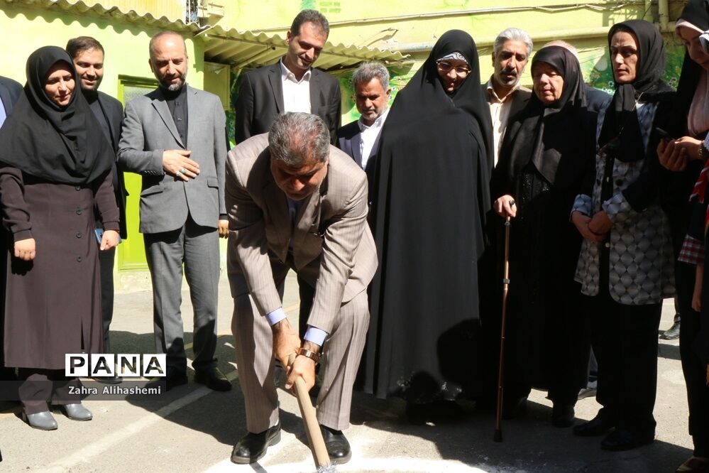 آیین احداث مدرسه خیری به همت خیر نیک اندیش، بتول بختیاری در منطقه 8 آموزش و پرورش