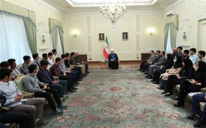 روحانی: رقابت سالم و عادلانه در همه زمینه‌ها موجب تحرک و پیشرفت است