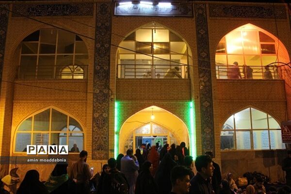 زائران حسینی پاکستانی در موکب زائر سرای امام رضا (ع) زاهدان