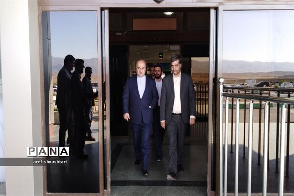 سفر اسحاق جهانگیری به همراه وزرا و مدیران دستگاه اجرایی کشوری و لشکری به خراسان جنوبی