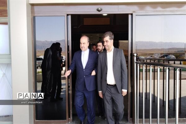 سفر اسحاق جهانگیری به همراه وزرا و مدیران دستگاه اجرایی کشوری و لشکری به خراسان جنوبی