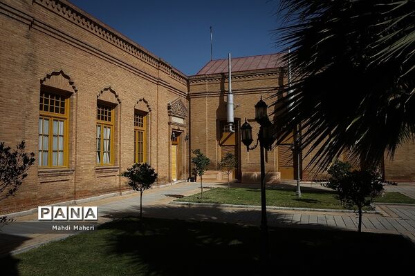 عمارت کلاه فرنگی