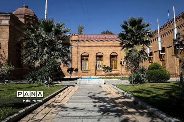عمارت کلاه فرنگی