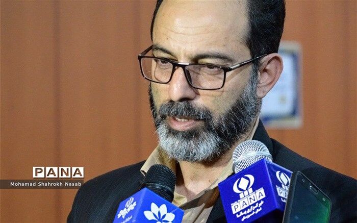 تجلیل سرپرست اداره کل آموزش و پرورش خوزستان از خبر گزاری پانا