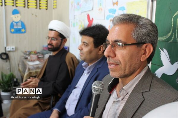 جشن قرآن در دبستان و پیش دبستانی  محمد بهمن بیگی در بوشهر