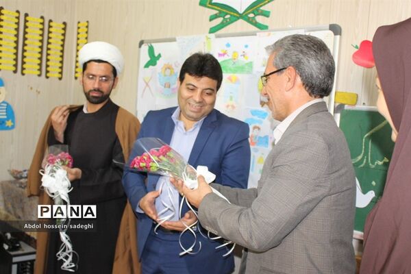 جشن قرآن در دبستان و پیش دبستانی  محمد بهمن بیگی در بوشهر