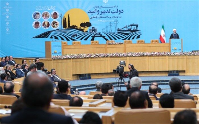 روحانی:  احیای دریاچه ارومیه، 14 میلیون ایرانی را از توفان نمک نجات داد