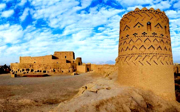 حصار ضلع غربی نارین قلعه ایمن می‌شود