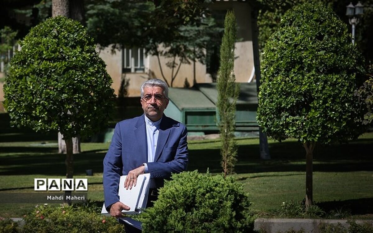 وزیر نیرو: با طرح انتقال آب دریای خزر به سمنان نه موافقت شده نه موافقت مشروط