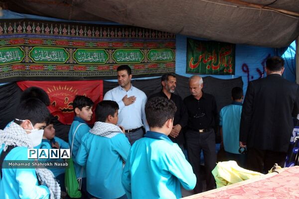 حال و هوای زائران اربعین و خدمت‌رسانی موکب عشاق الحسین سازمان دانش‌آموزی خرمشهر