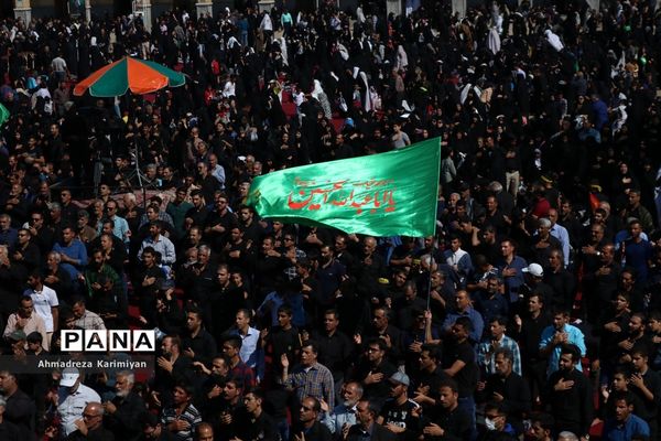 شور حسینی در حرم مطهر احمدبن موسی (ع) در شیراز