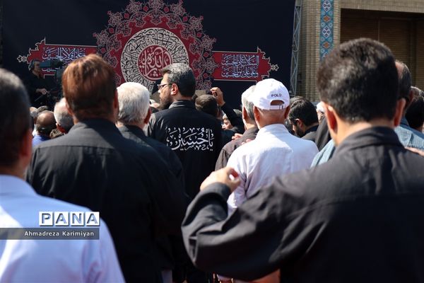 شور حسینی در حرم مطهر احمدبن موسی (ع) در شیراز