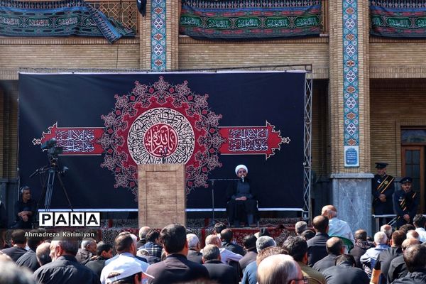 شور حسینی در حرم مطهر احمدبن موسی (ع) در شیراز