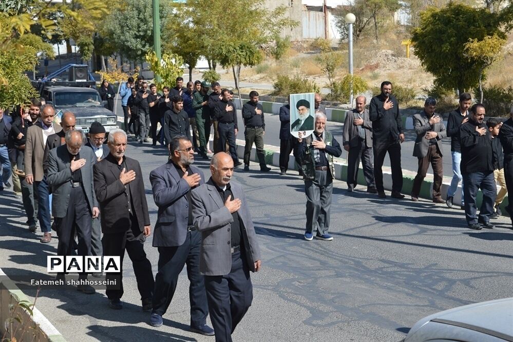 پیاده روی دلدادگان اربعین حسینی درفیروزکوه