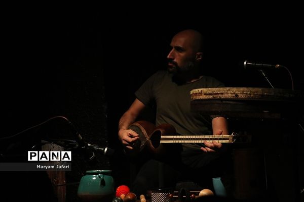 نمایش «جنگنامه غلامان»