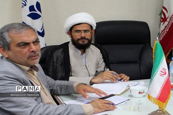 جلسه برنامه‌ریزی گرامیداشت یوم الله 13 آبان در اداره‌کل آموزش و پرورش استان بوشهر