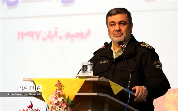 بازدید هوایی فرمانده ناجا از محورهای منتهی به مشهد مقدس