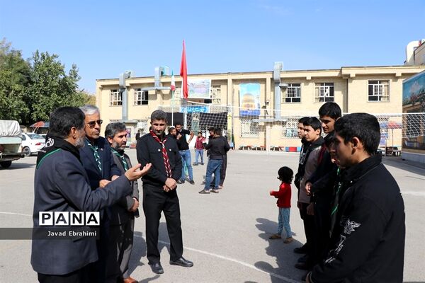 بازدید مدیر سازمان دانش‌آموزی خراسان رضوی از خدمت‌رسانی پیشتازان به زائران امام رضا (ع)