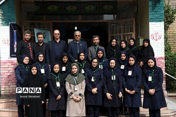 بازدید مدیر سازمان دانش‌آموزی خراسان رضوی از خدمت‌رسانی پیشتازان به زائران امام رضا (ع)