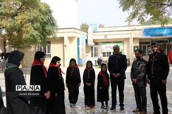 بازدید مدیر سازمان دانش‌آموزی خراسان رضوی از خدمت‌رسانی پیشتازان به زائران امام رضا (ع)