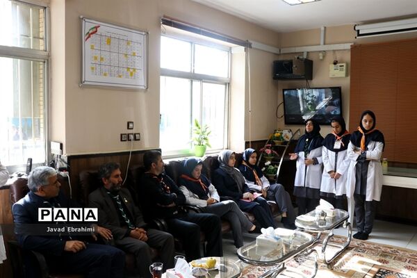 بازدید مدیر سازمان دانش‌آموزی خراسان رضوی از خدمت‌رسانی پیشتازان به زائران امام رضا (ع)
