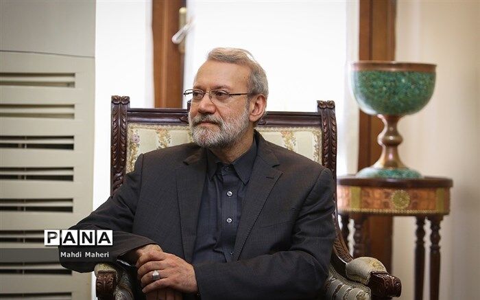 لاریجانی: تهدید جنگ با هدف نابودی اقتصاد در ایران است