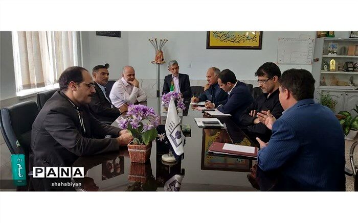 شرکت اقشارمردم شهرهای کوچک در مراسم 13 آبان مانند شهرهای بزرگ لازم است