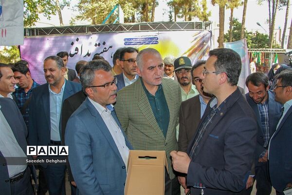 آیین استانی گرامیداشت هفته پدافند غیرعامل در مدارس فارس