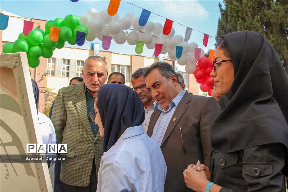 آیین استانی گرامیداشت هفته پدافند غیرعامل در مدارس فارس