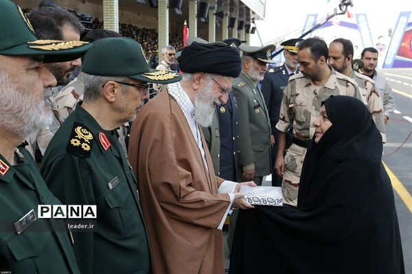 حضور فرمانده کل قوا در مراسم دانش‌آموختگی دانشجویان دانشگاه‌های افسری ارتش