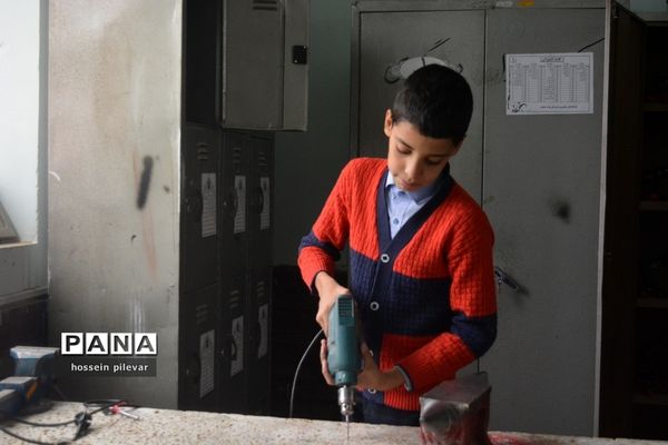 اولین جلسه کارگاه آموزشی در دبیرستان شهید نواب صفوی بیرجند