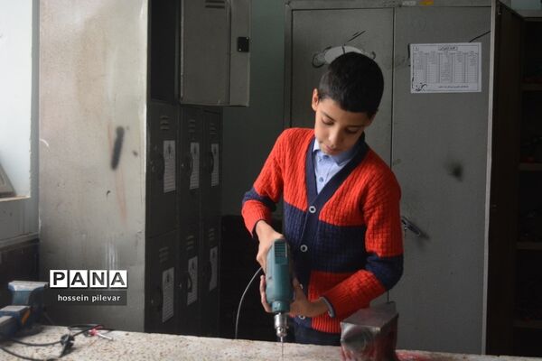 اولین جلسه کارگاه آموزشی در دبیرستان شهید نواب صفوی بیرجند