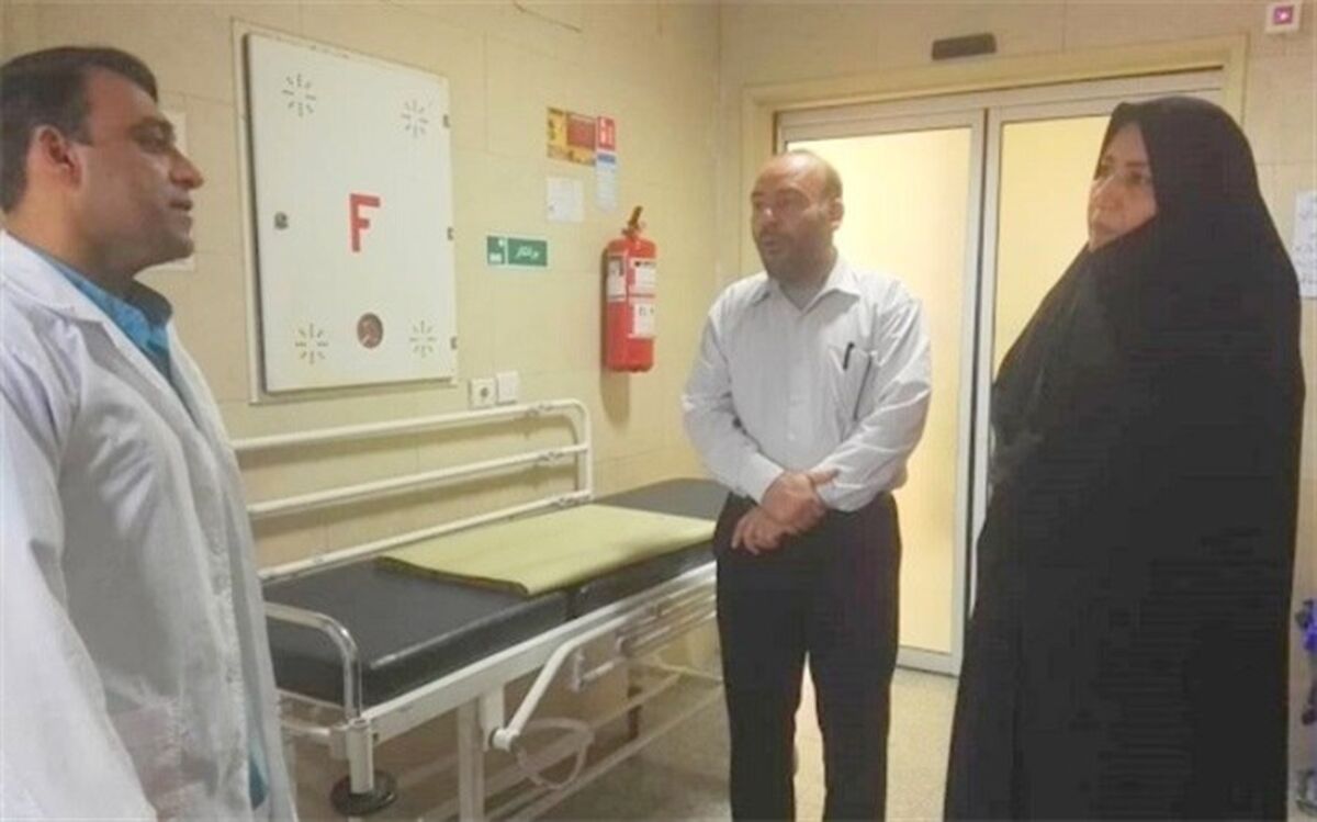 از دانش آموز آب پخشی عیادت کرد