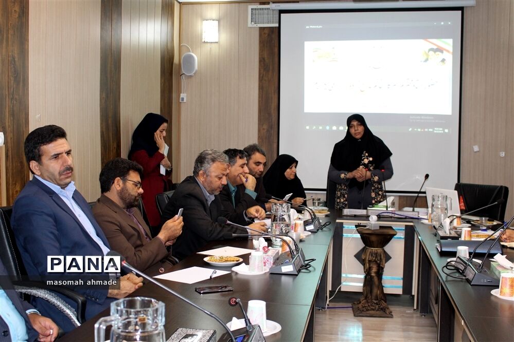 جلسه هم‌اندیشی مجموع معاونان پرورشی و فرهنگی آموزش و پرورش استان البرز