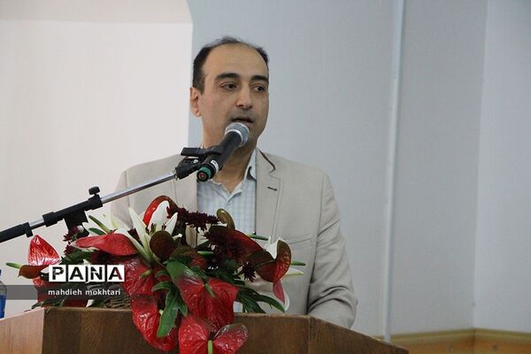 آیین تکریم و معارفه رئیس پارک علم و فناوری یزد