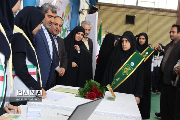 آیین متمرکز استانی انتخابات شوراهای دانش‌آموزی مدارس استان البرز