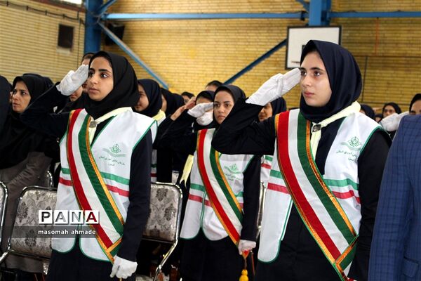 آیین متمرکز استانی انتخابات شوراهای دانش‌آموزی مدارس استان البرز