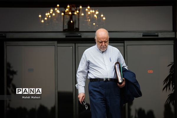 حاشیه جلسه هیات دولت