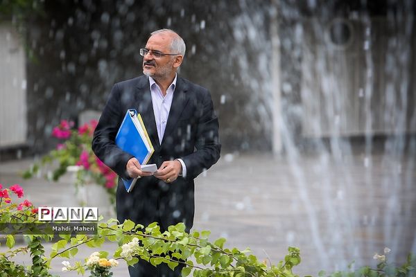 حاشیه جلسه هیات دولت