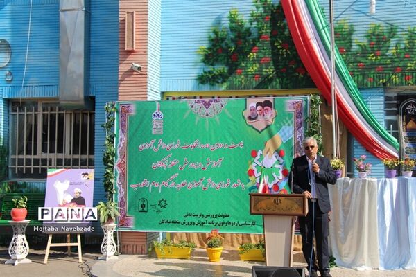 انتخابات شوراهای دانش آموزی در منطقه تبادکان مشهد