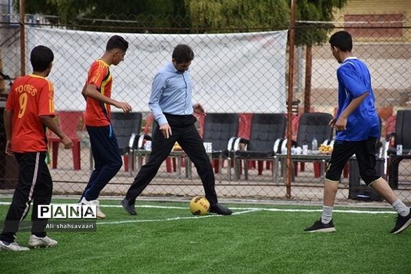 آیین بهره‌برداری از زمین‌های چمن مصنوعی