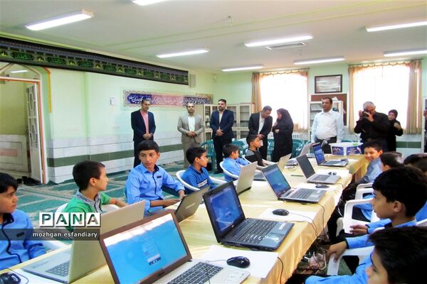برگزاری انتخابات الکترونیکی شورای دانش‌آموزی در مدارس نی ریز