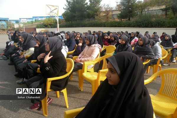 مراسم نمادین انتخابات شورای دانش‌آموزی