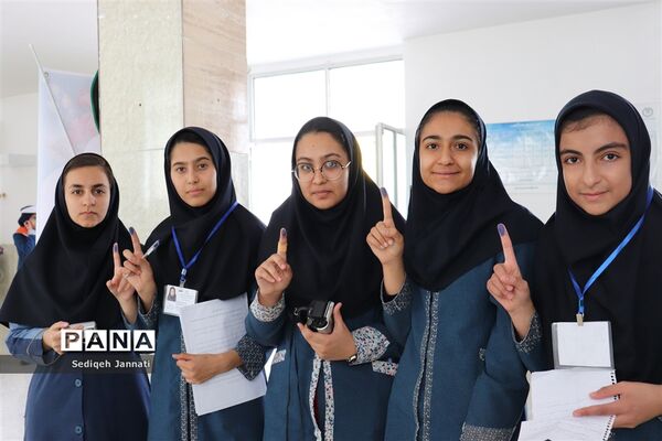 بیست ودومین دوره انتخابات شورای دانش‌آموزی در آباده