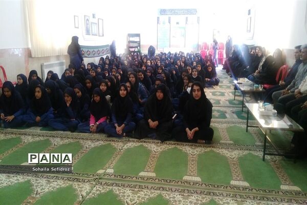 مراسم بزرگداشت بیستمین سالگرد مرحومه فخرالزمان قریب
