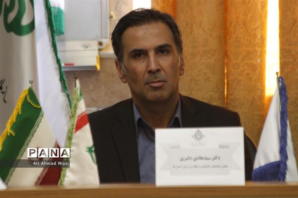 بازدید مسئولان سازمان دانش‌آموزی از استان قم